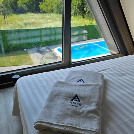 Nikis House Beograd *