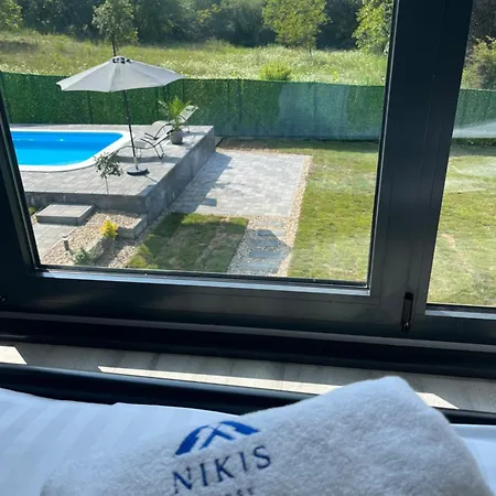 ヴィラ Nikis House Beograd Ba°evac