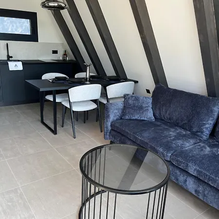 Nikis House Beograd *