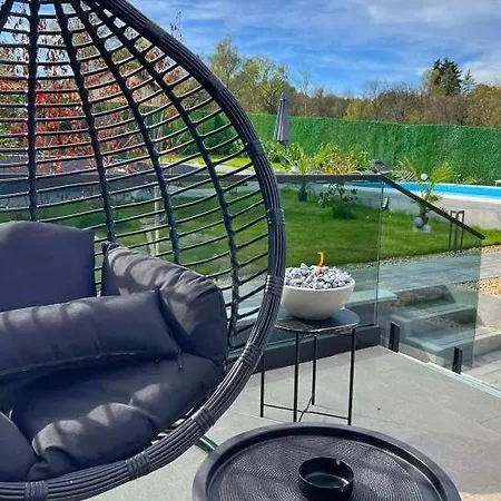 Nikis House Beograd Villa *