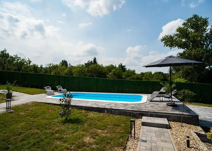 Nikis House Beograd Villa *