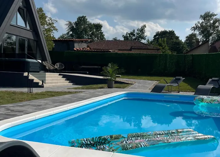 Nikis House Beograd *